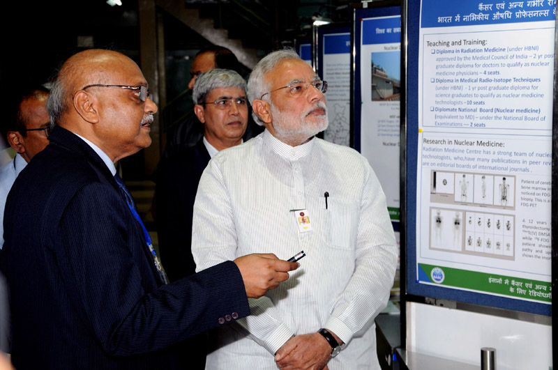 PM visits Bhabha Atomic Research Centre  Prime Minister asks Department of Atomic Energy to draw up a programme of year-long diamond jubilee celebrations.  Focus to be on the ...