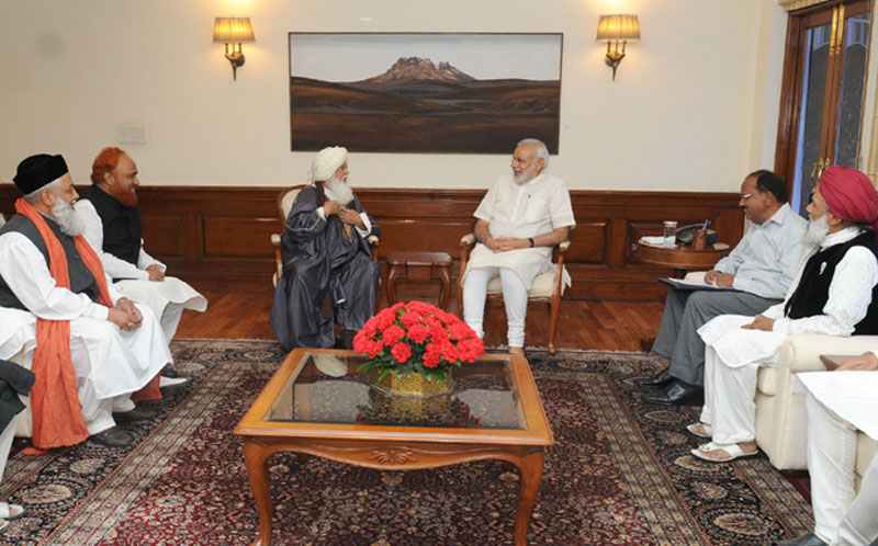 Senior leaders of Muslim Community call on PM