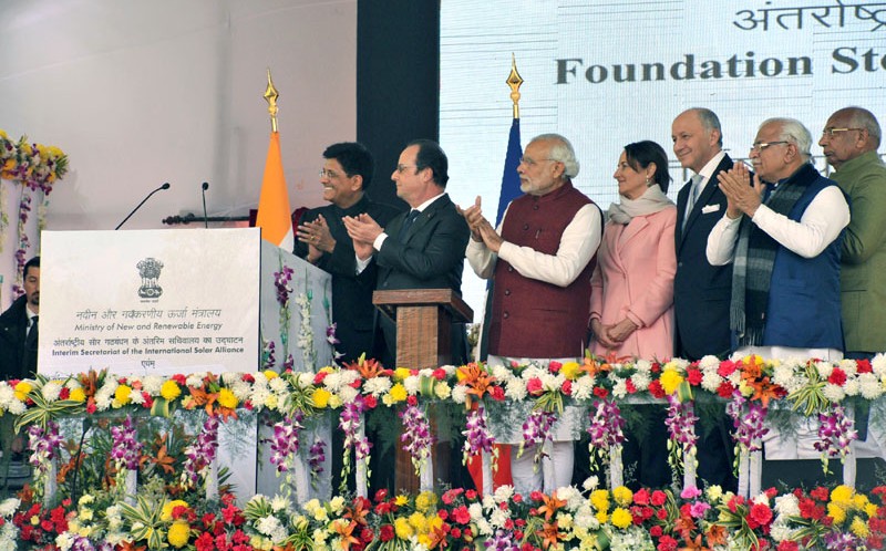 PM Modi and French President travel to Gurgaon by metro, for the foundation stone laying ceremony of International Solar Alliance Headquarters
