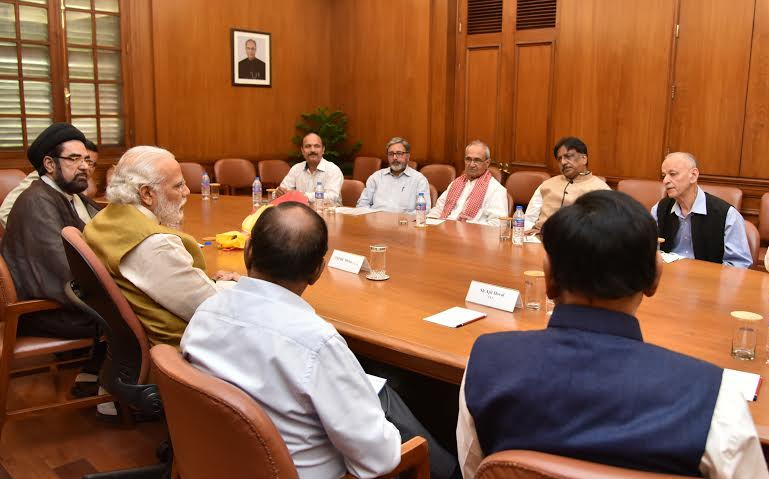 प्रमुख मुस्लिम नागरिकों का शिष्टमंडल आज प्रधानमंत्री से मिला