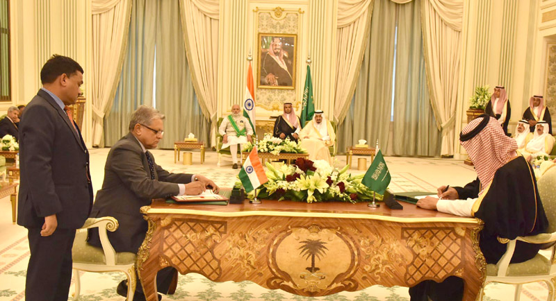 The Prime Minister, Shri Narendra Modi at the signing of agreements between India and the kingdom of Saudi Arabia, in Riyadh, Saudi Arabia on April 03, 2016.