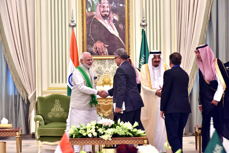 The Prime Minister, Shri Narendra Modi at the signing of agreements between India and the kingdom of Saudi Arabia, in Riyadh, Saudi Arabia on April 03, 2016.
