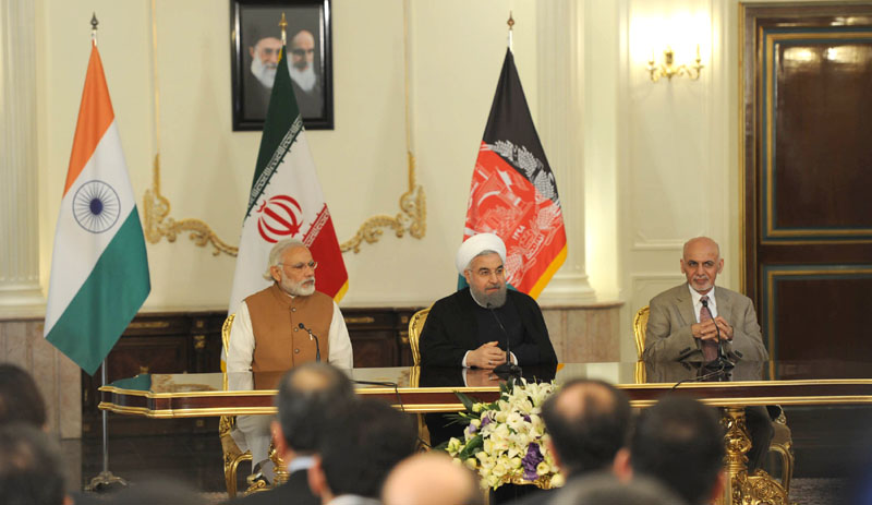 The Prime Minister, Shri Narendra Modi, the President of Iran, Mr. Hassan Rouhani and the President of Afghanistan, Dr. Mohammad Ashraf Ghani, witnessing Signing of Trilateral Agreement between India, Afghanistan and Iran, in Tehran on May 23, 2016.