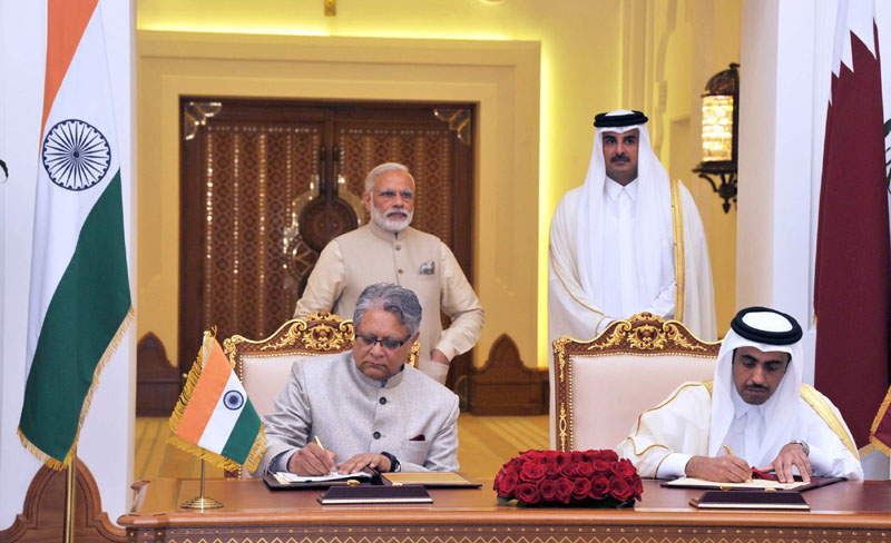 The Prime Minister, Shri Narendra Modi and His Highness Sheikh Tamim Bin Hamad Al Thani witnessing the signing of agreements to strengthen India-Qatar ties, in Doha, Qatar on June 05, 2016.