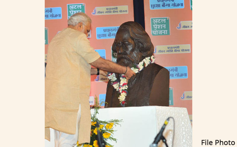 PM pays tributes to Rabindranath Tagore on his Jayanti