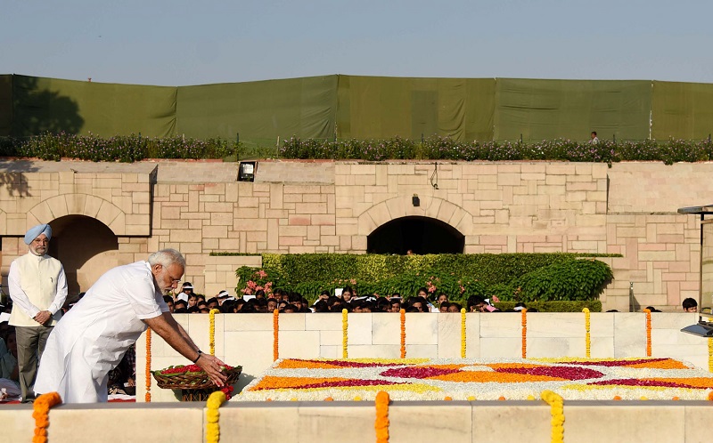 PM pays tributes to Mahatma Gandhi and Lal Bahadur Shastri on their birth anniversary