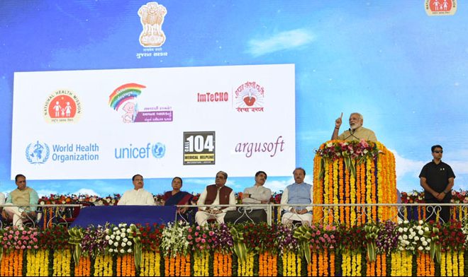 PM lays Foundation Stone of Barrage over Narmada, addresses public meeting at Bharuch
