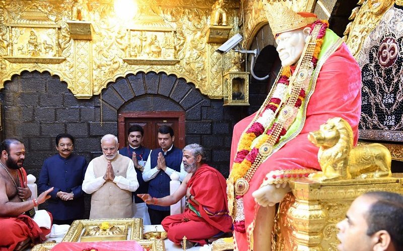 प्रधानमंत्री ने शिरडी, महाराष्ट्र का दौरा किया; श्री साईंबाबा के शताब्दी समारोह के समापन कार्यक्रम में भाग लिया; उपस्थित जनसमूह को संबोधित किया