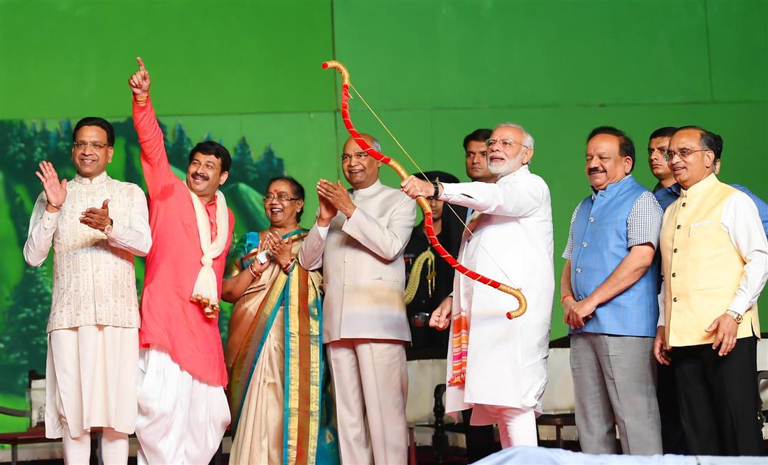 PM attends Dussehra Celebrations at 15 August Park, Lal Qila Maidan
