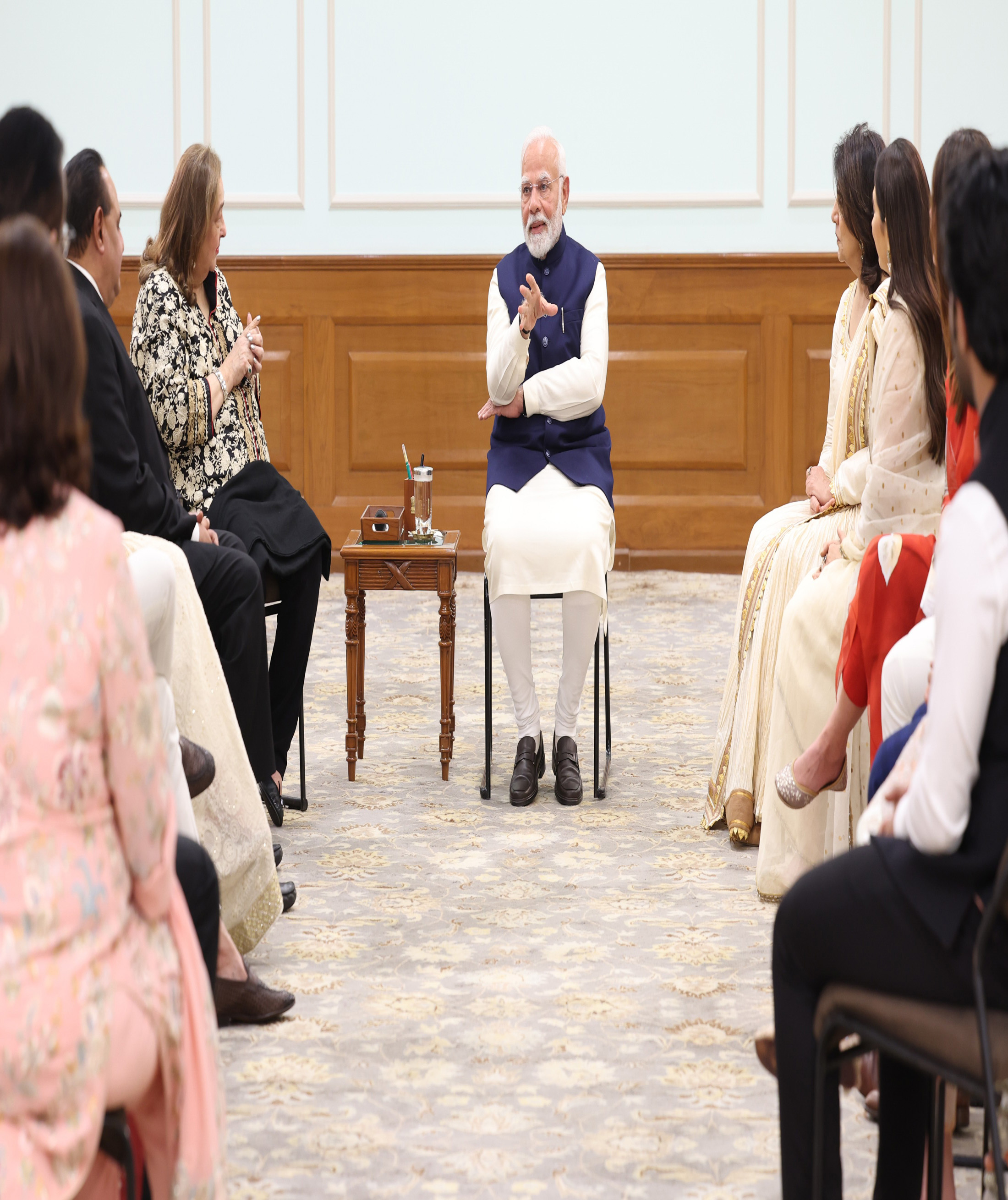 PM&rsquo;s conversation with Kapoor family on 100 years of cinematic legend Raj Kapoor