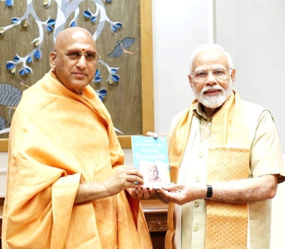 Swami Avdheshanand Giri, Acharya Mahamandleshwar, Juna Akhara