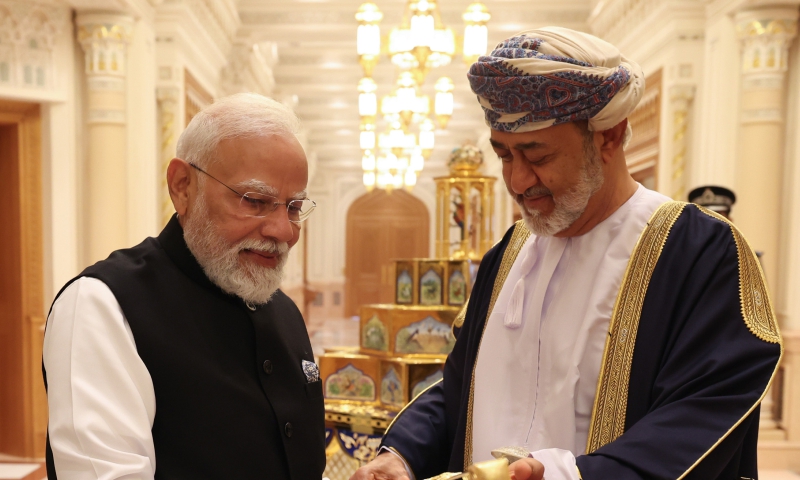 പ്രധാനമന്ത്രിക്ക് ‘ഓർഡർ ഓഫ് ഒമാൻ’ സമ്മാനിച്ചു