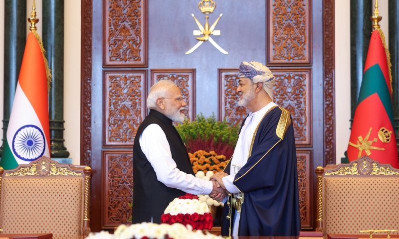 പ്രധാനമന്ത്രി, ആദരണീയനായ  ഒമാൻ സുൽത്താനുമായി കൂടിക്കാഴ്ച നടത്തി