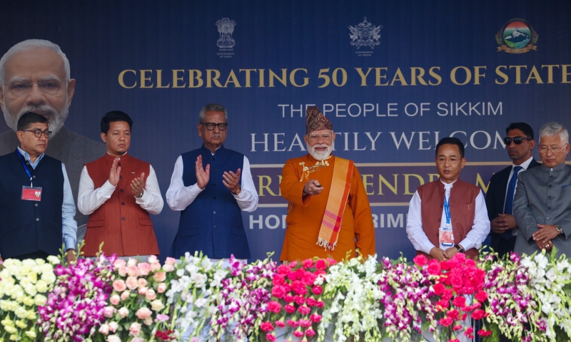 PM participates in  the closing ceremony of Sikkim’s 50th Year of Statehood celebrations in Gangtok, Sikkim