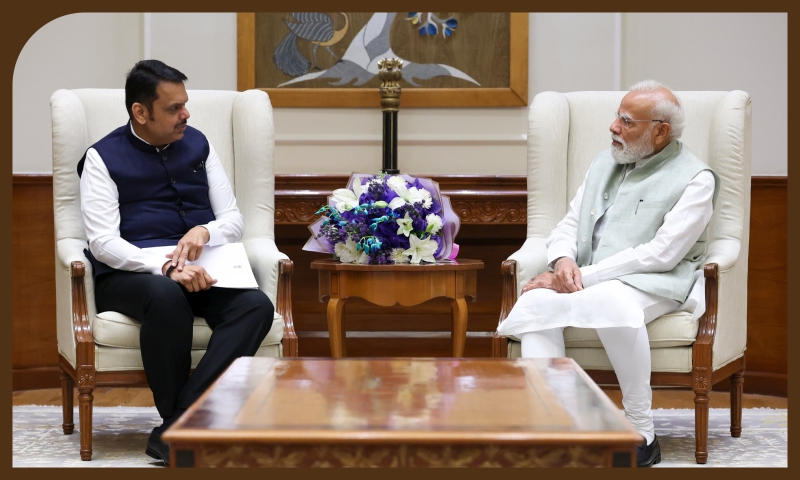 Chief Minister of Maharashtra meets PM
