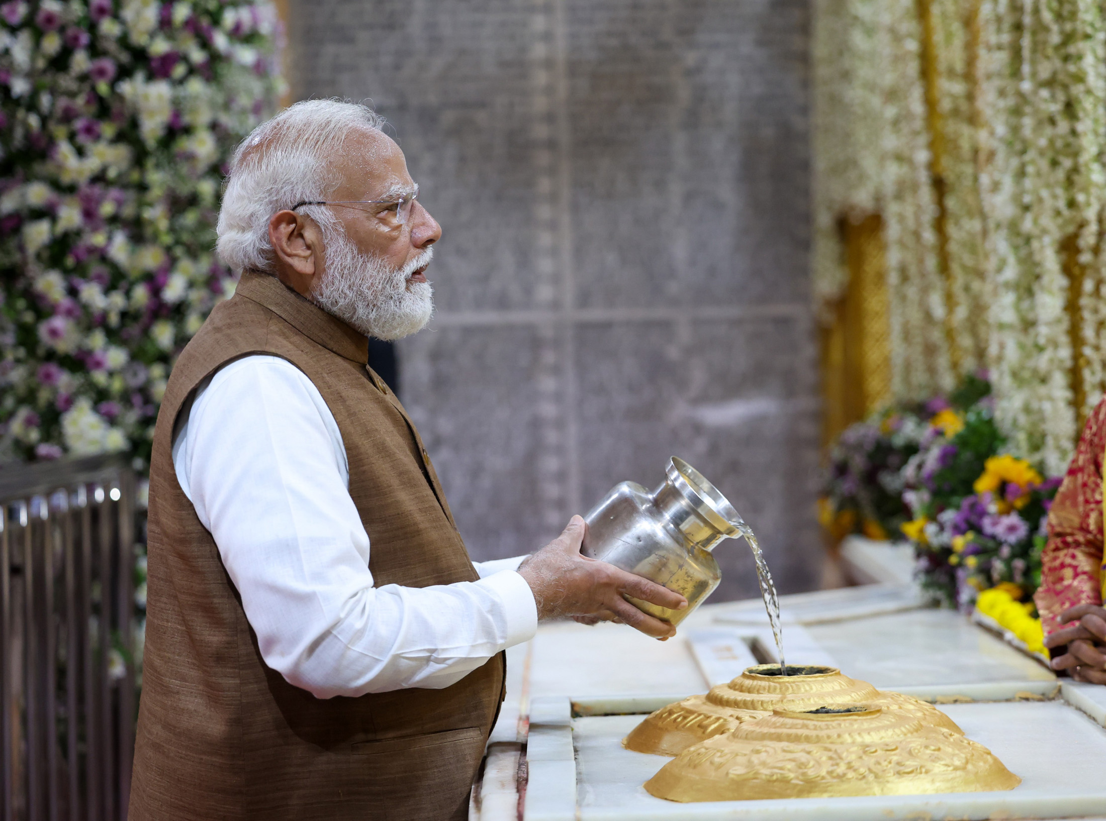 PM receives warm welcome by people at Somnath, in Gujrat on May 11,2026.