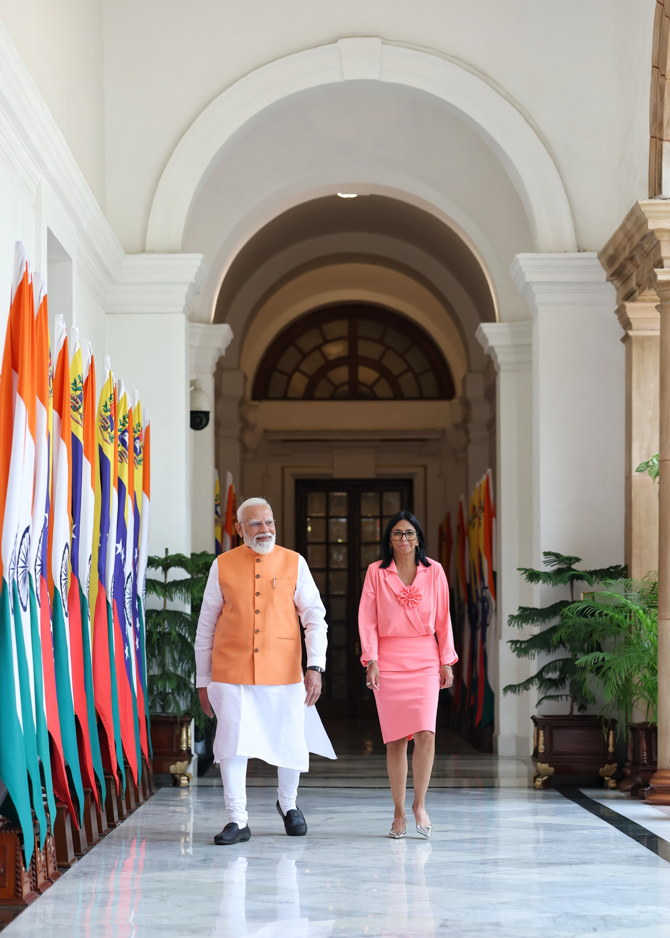 Acting President of Venezuela meets PM