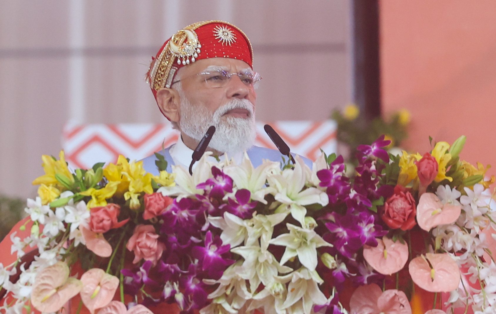 دمن میں مختلف ترقیاتی منصوبوں کے سنگِ بنیاد رکھنے اور عوام کے نام وقف کرنے کی تقریب میں وزیرِ اعظم کے خطاب کا اردو متن