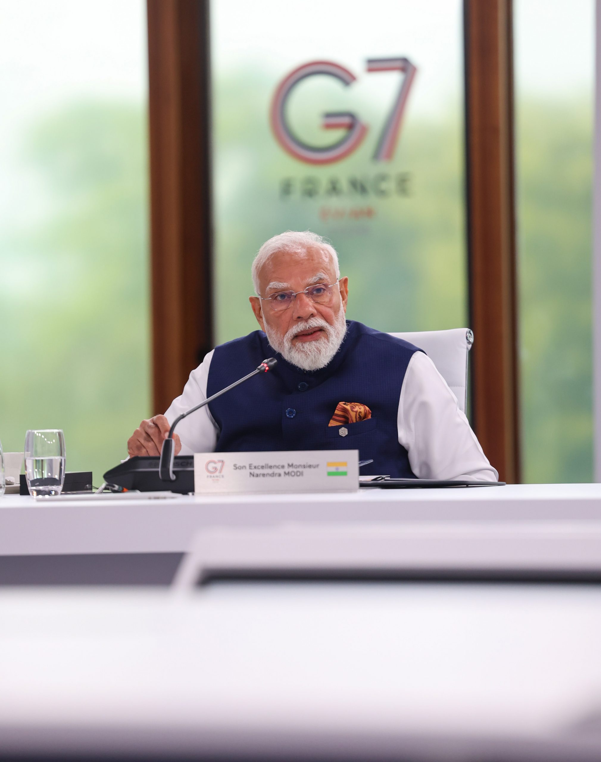 PM addressing session on ”Forging New Partnerships and Rebuilding International Solidarity” at G7 in Evian, France