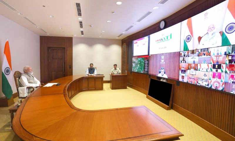 PM chairs 52nd PRAGATI Meeting