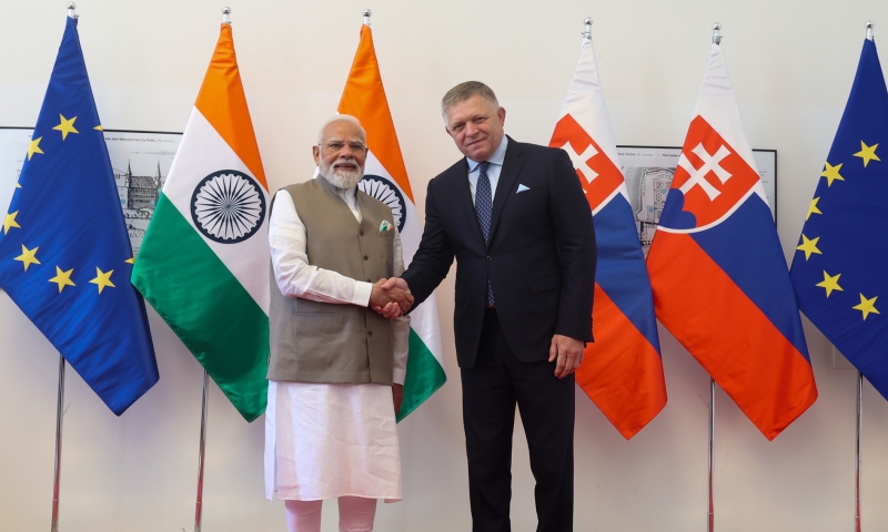 PM meets with the Prime Minister of the Slovak Republic