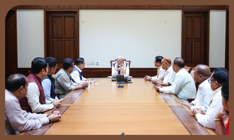 അസമിലെ എംപിമാരുമായി സംസ്ഥാനത്തെ പ്രളയ സാഹചര്യം വിലയിരുത്തി പ്രധാനമന്ത്രി