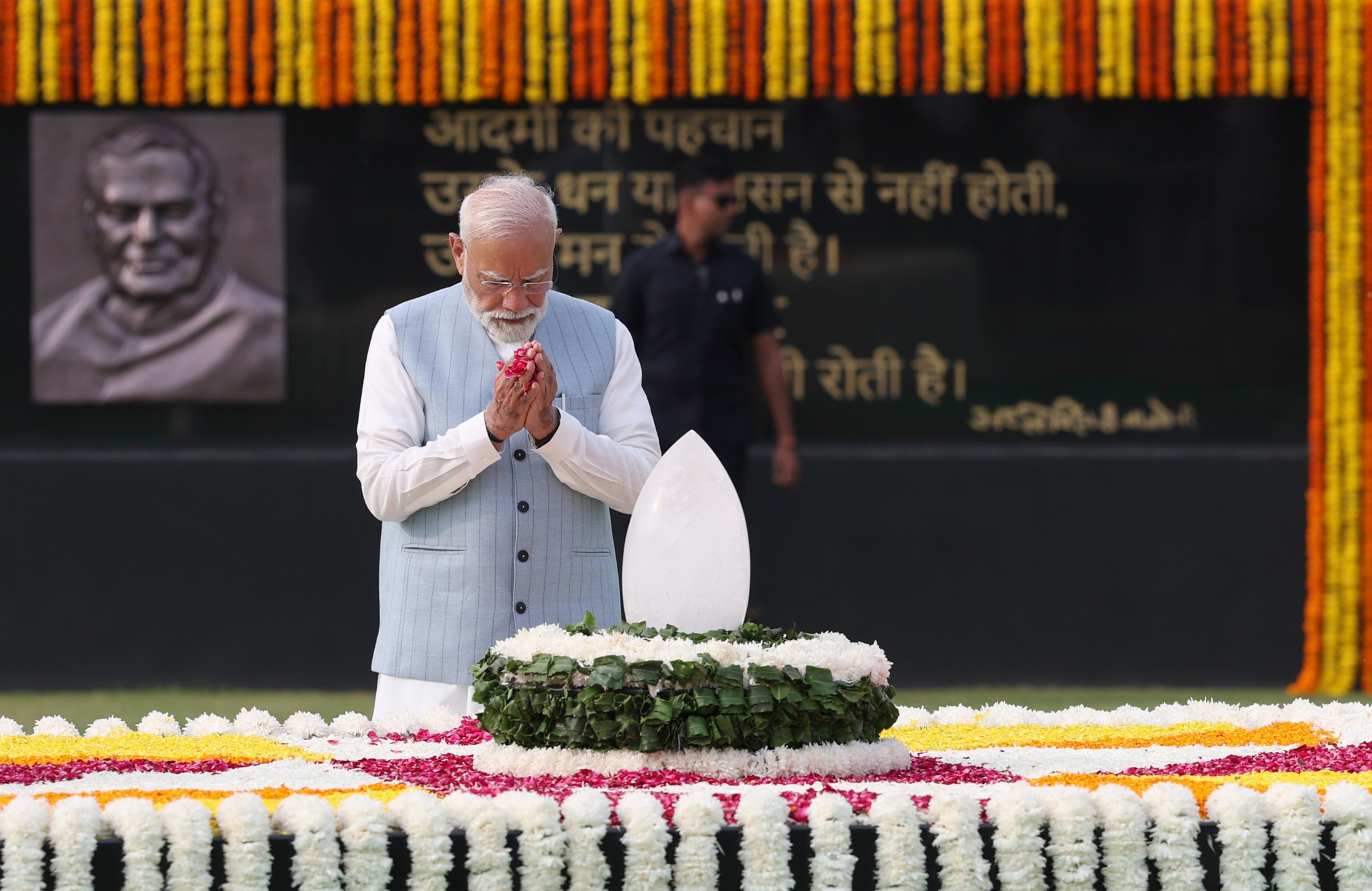 PM pays homage to former Prime Minister, Shri Atal Bihari Vajpayee at Sadaiv Atal
