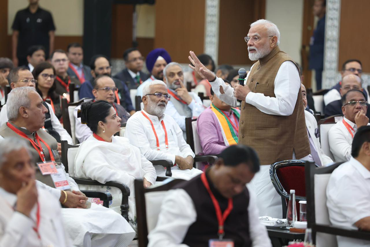 PM chairs valedictory session of National Departmental Summit on Water