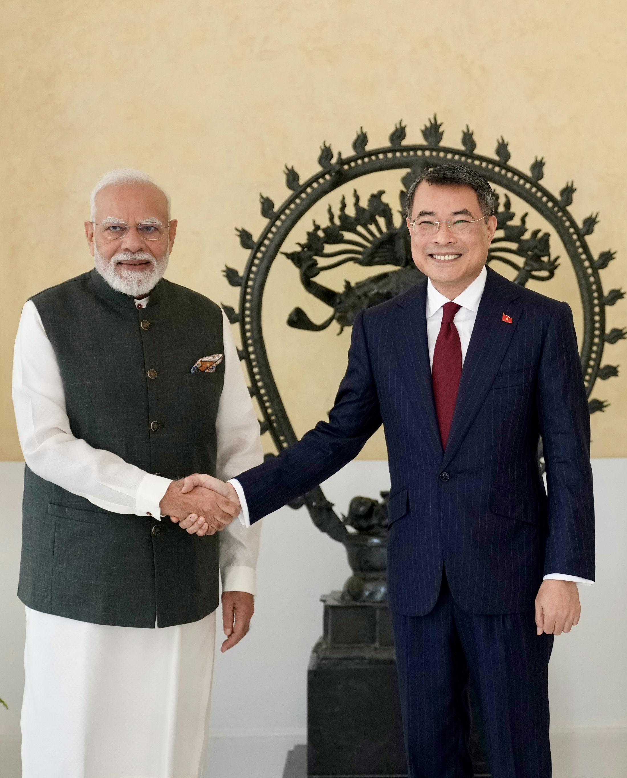 ন্যু দিল্লিদা ব্রিক্স মীফমগী নাকলদা প্রধান মন্ত্রীনা ভিয়েতনামগী প্রধান মন্ত্রীগা উনখ্রে