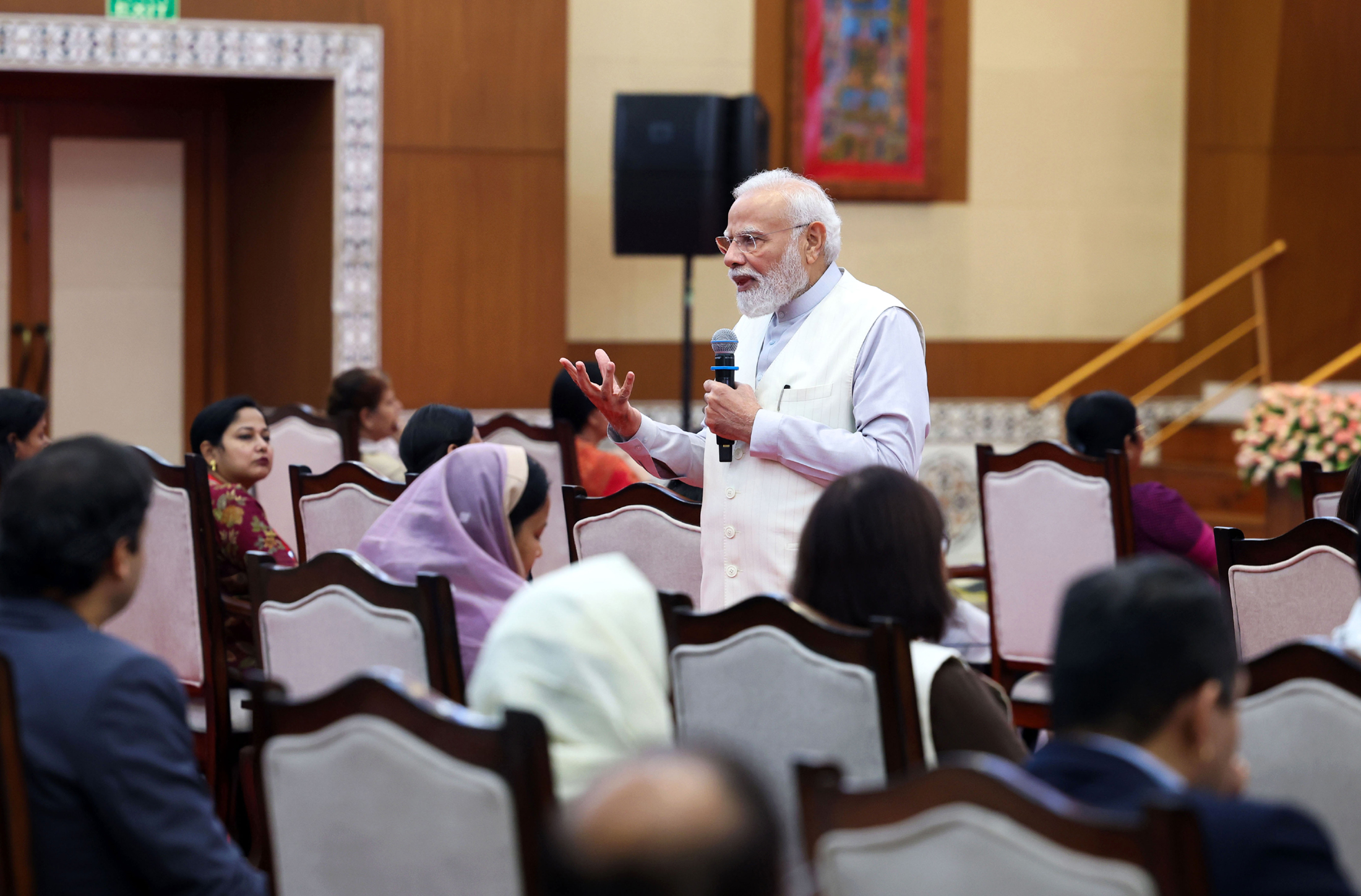 PM chairs valedictory session of National Departmental Summit on Women and Child Development