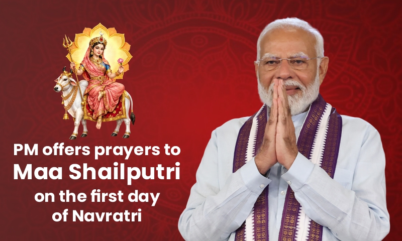 PM offers prayers to Maa Shailputri on the first day of Navratri